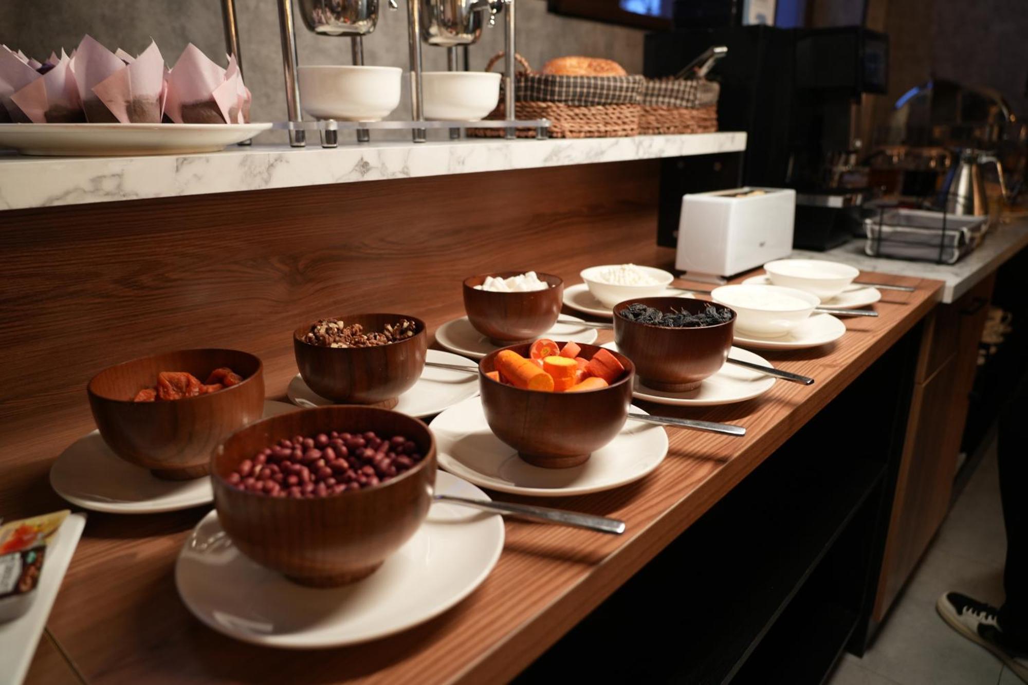 Silk Road Premium Hotel Ташкент Экстерьер фото